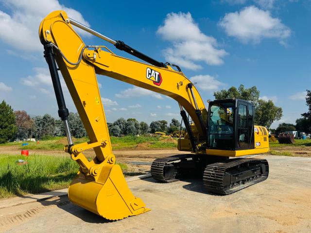 Excavator (CAT 320 class)